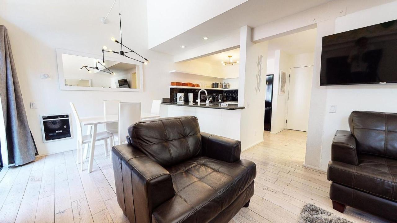 Walk To Canyon Lodge! Back! Modern Space Hébergement de vacances Mammoth Lakes