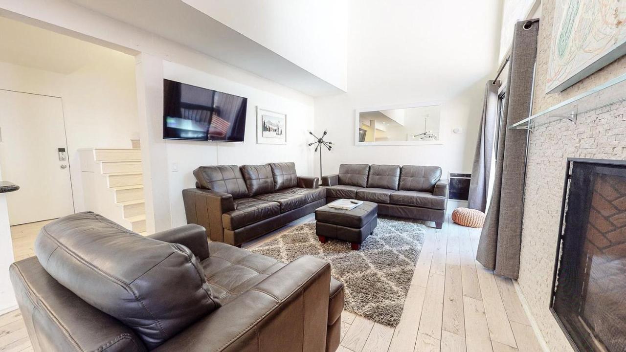 Walk To Canyon Lodge! Back! Modern Space *
